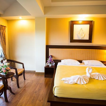 Madina Rayong Hotel Экстерьер фото