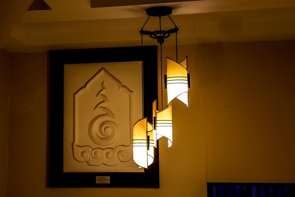 Madina Rayong Hotel Экстерьер фото