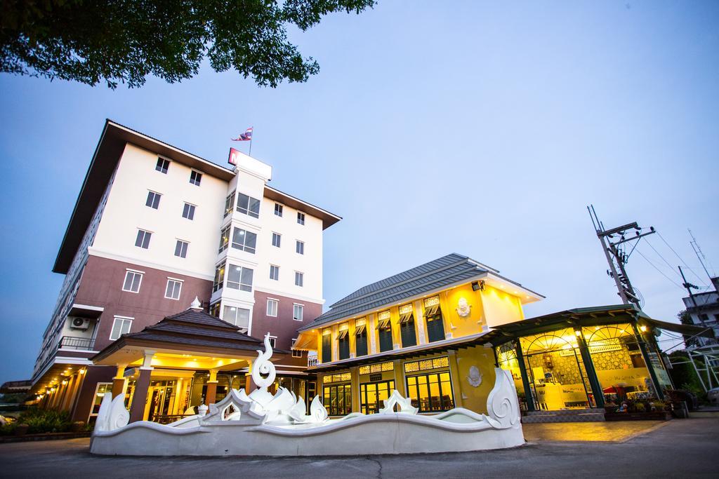 Madina Rayong Hotel Экстерьер фото