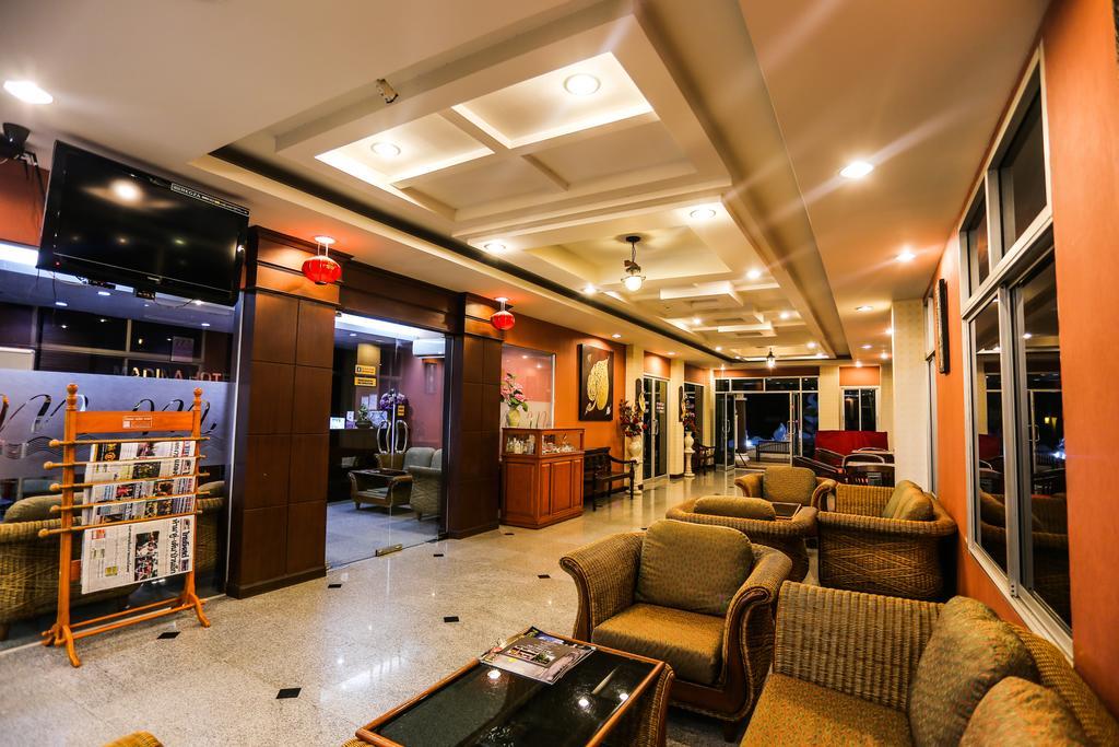 Madina Rayong Hotel Экстерьер фото
