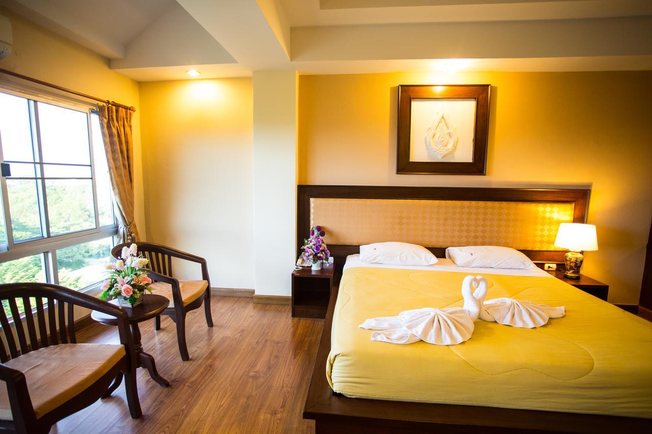 Madina Rayong Hotel Экстерьер фото