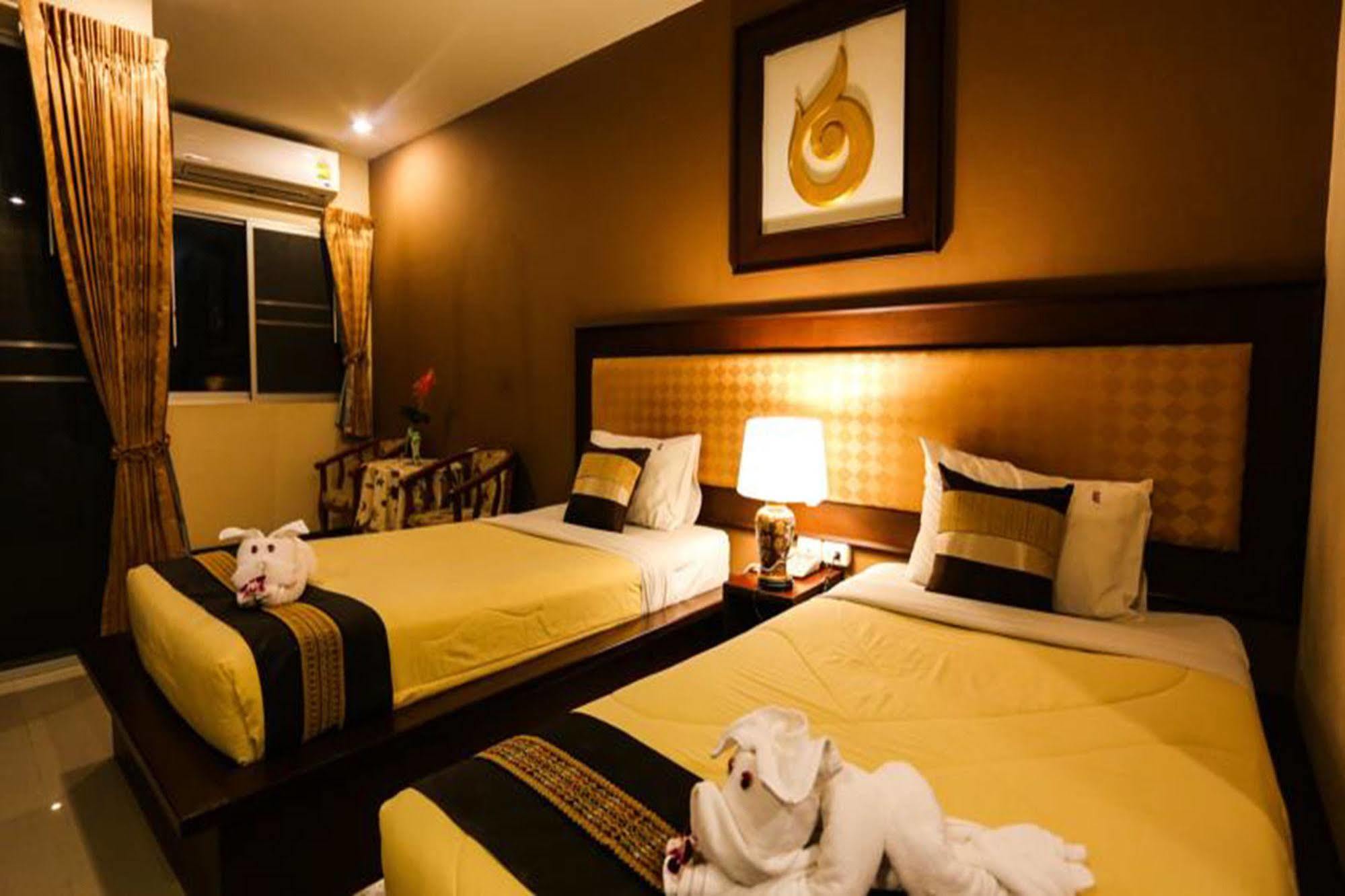 Madina Rayong Hotel Экстерьер фото